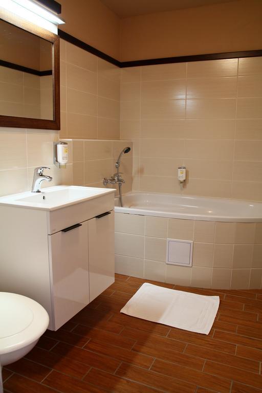 Hotel Baltaci Stary Zamek Napajedla المظهر الخارجي الصورة